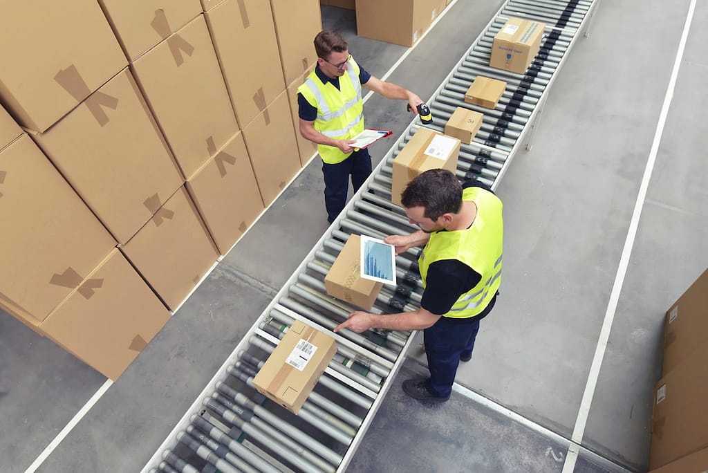 roller conveyor for ecommerce fulfillment